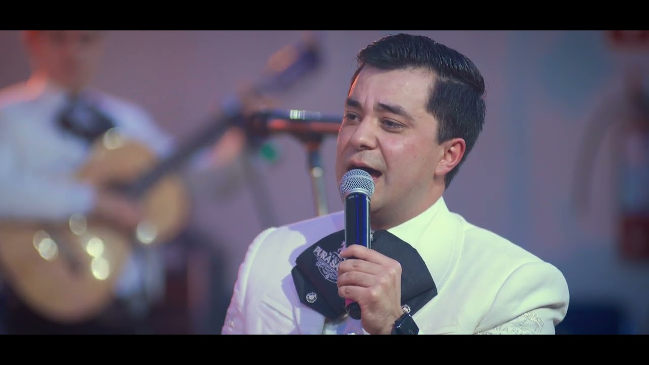 Mariachi Pura Sangre - Can’t take my eyes of you 