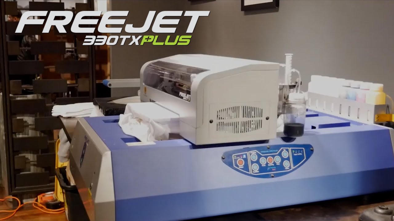 FreeJet 330 TX PLUS imprime en prendas claras u obscuras para PERSONALIZAR y CREAR un negocio único
