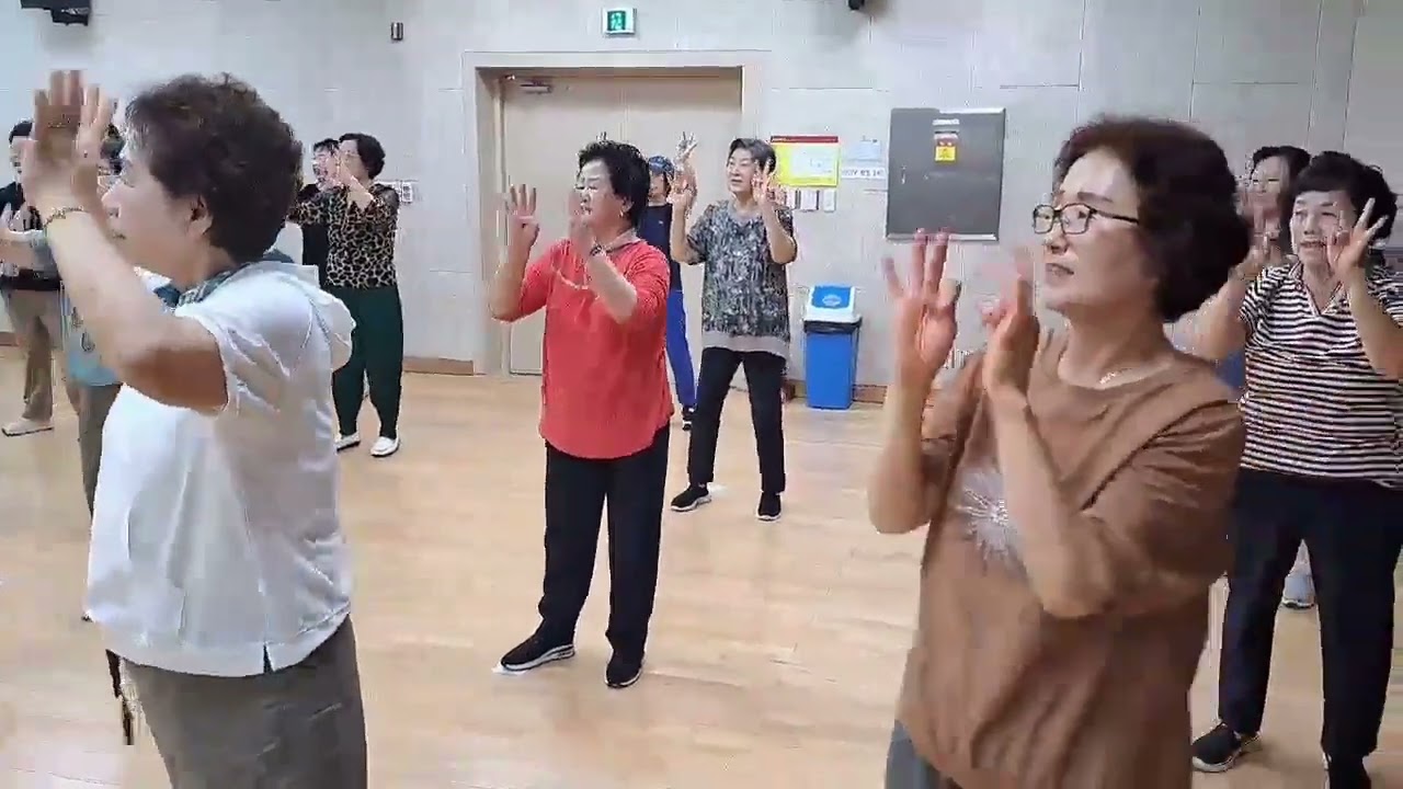 섬마을선생님 #소근육 #웃음건강운동동아리 #뇌인지운동