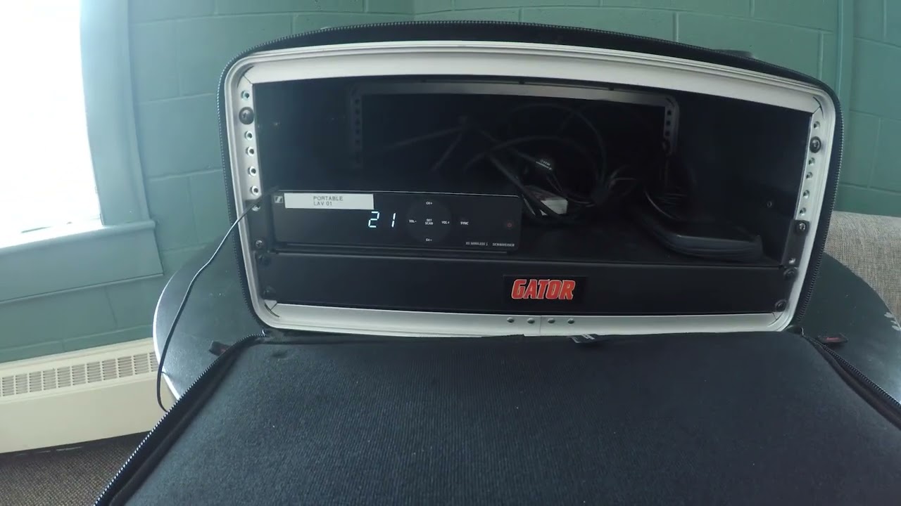 Wireless basics: Sennheiser XS1, scanning for open frequencies