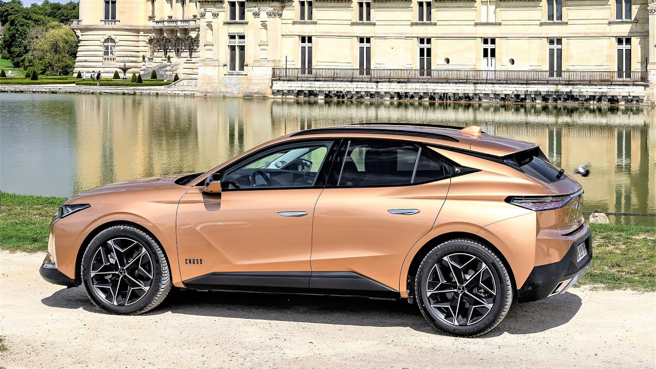 Новый 2022 DS4 Cross - компактный роскошный внедорожник