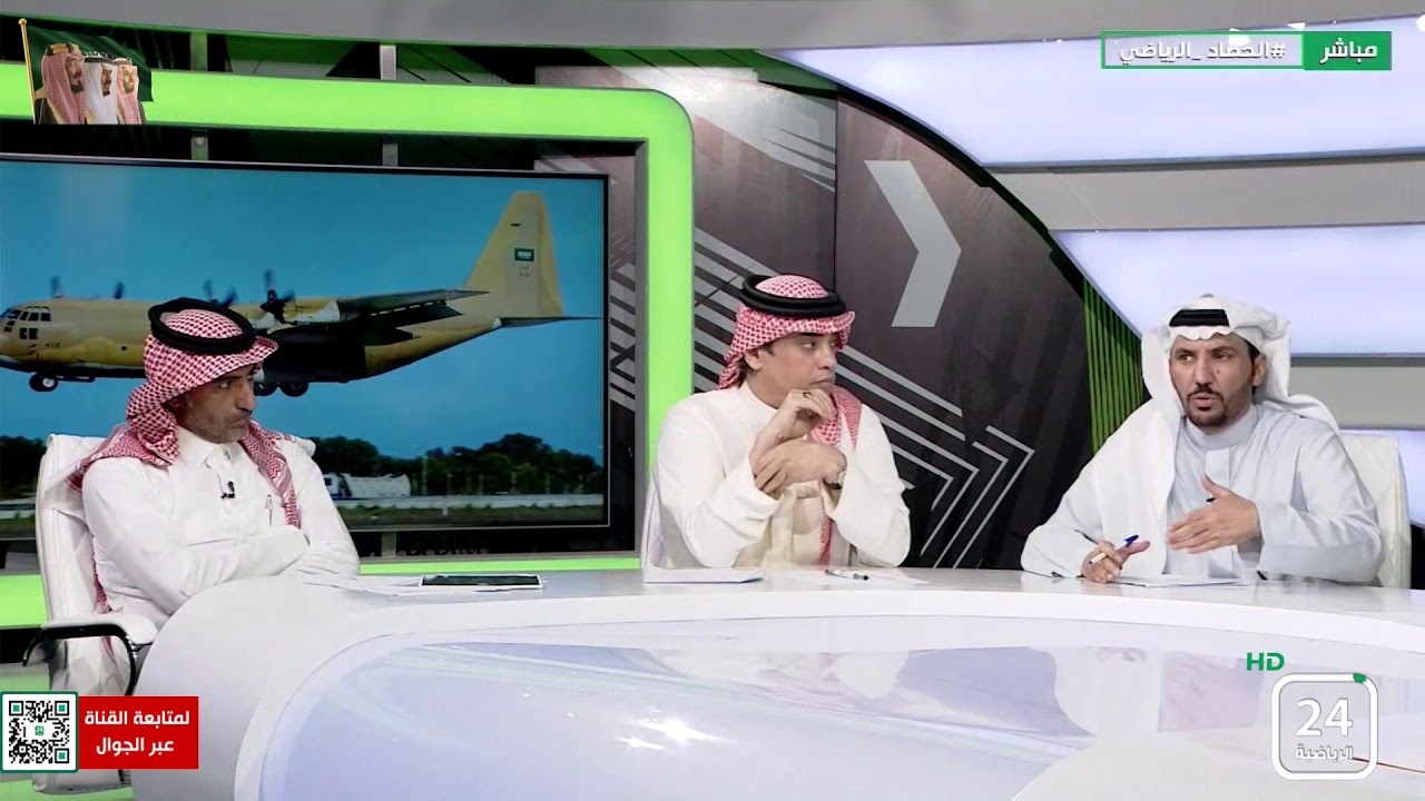 الاعلامي فهد الروقي ينتقد مطرف القحطاني ويصفه بأنه غير مهني ويحلل المباريات بعيون صفراء.