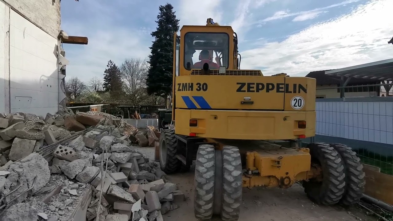 ZEPPELIN ZMH 30 mit Sortiergreifer