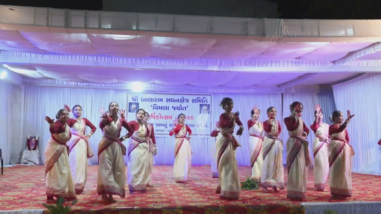 આસામી લોક નૃત્ય - Bihu Dance - PTC #balaram #chitrasani #ashramshala #saghan #highschool #PTC 