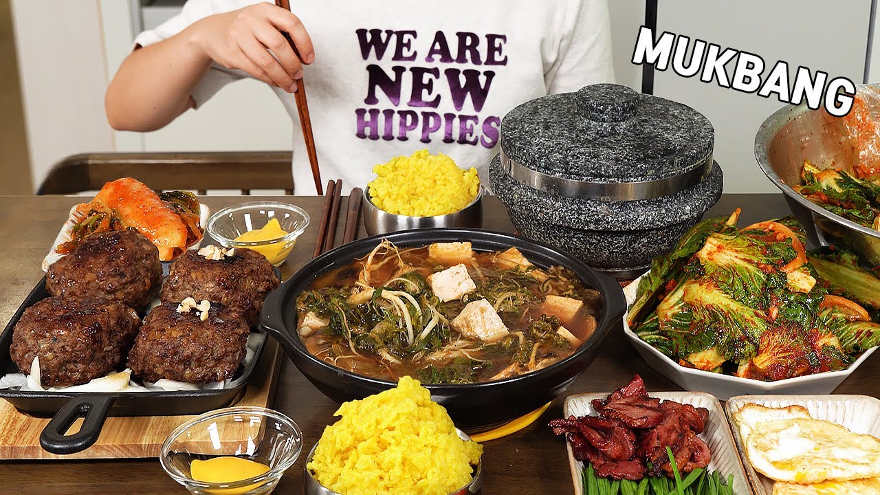 MUKBANG:) Tteok-galbi из говядины, свежий кимчи, рис с куркумой, суп с пастой из соевых бобов.