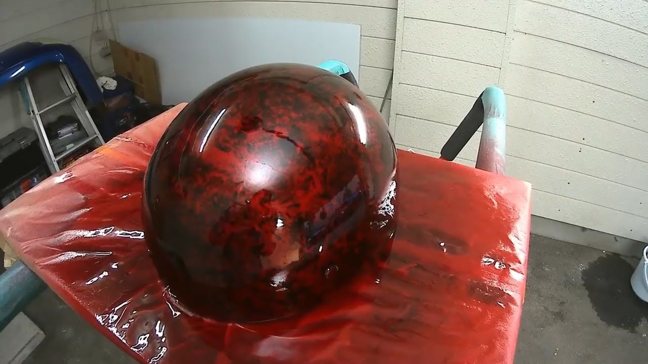 ヘルメットにプロが缶スプレーでラップ塗装するとこうなる / DIY how to paint candy color marble effect spray