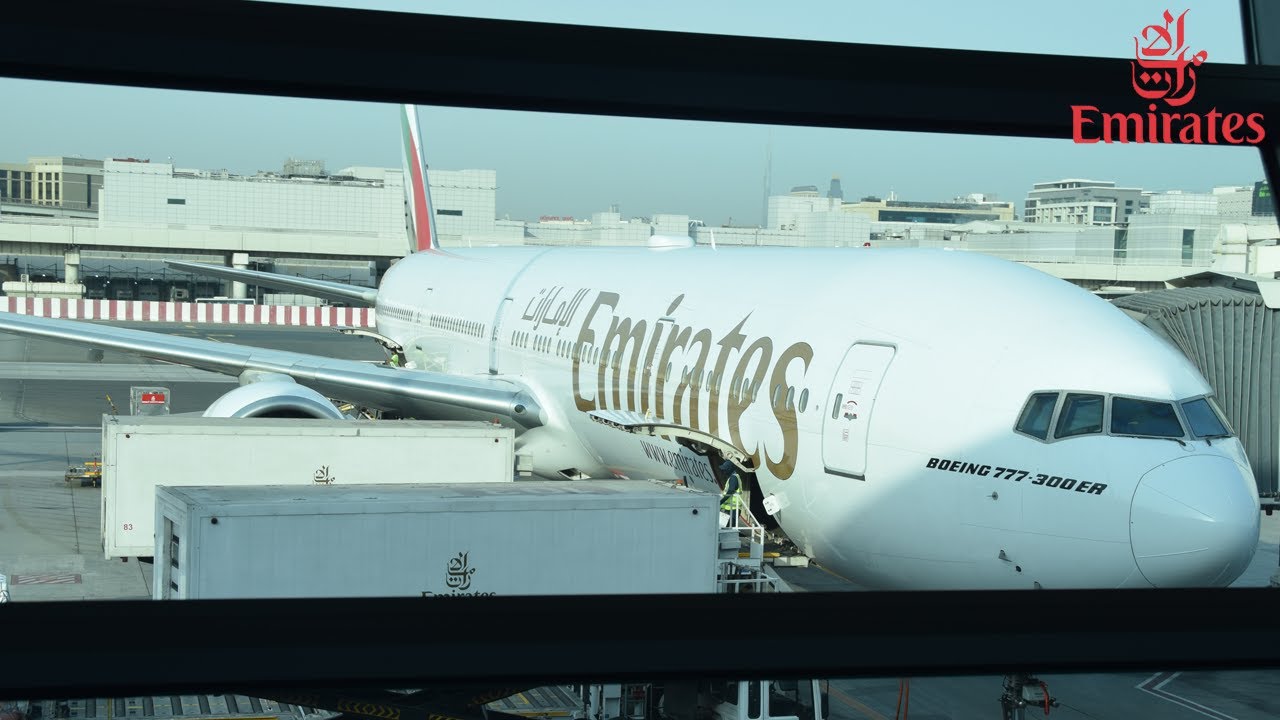 [Flight-Report] EMIRATES | Dubai DXB ✈ Bruxelles Zaventem BRU | Boeing 777-300ER | Take Off