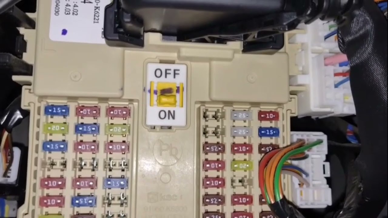 Hyundai aura on off switch in fuse box working || working of on off switch in Hyundai cars
