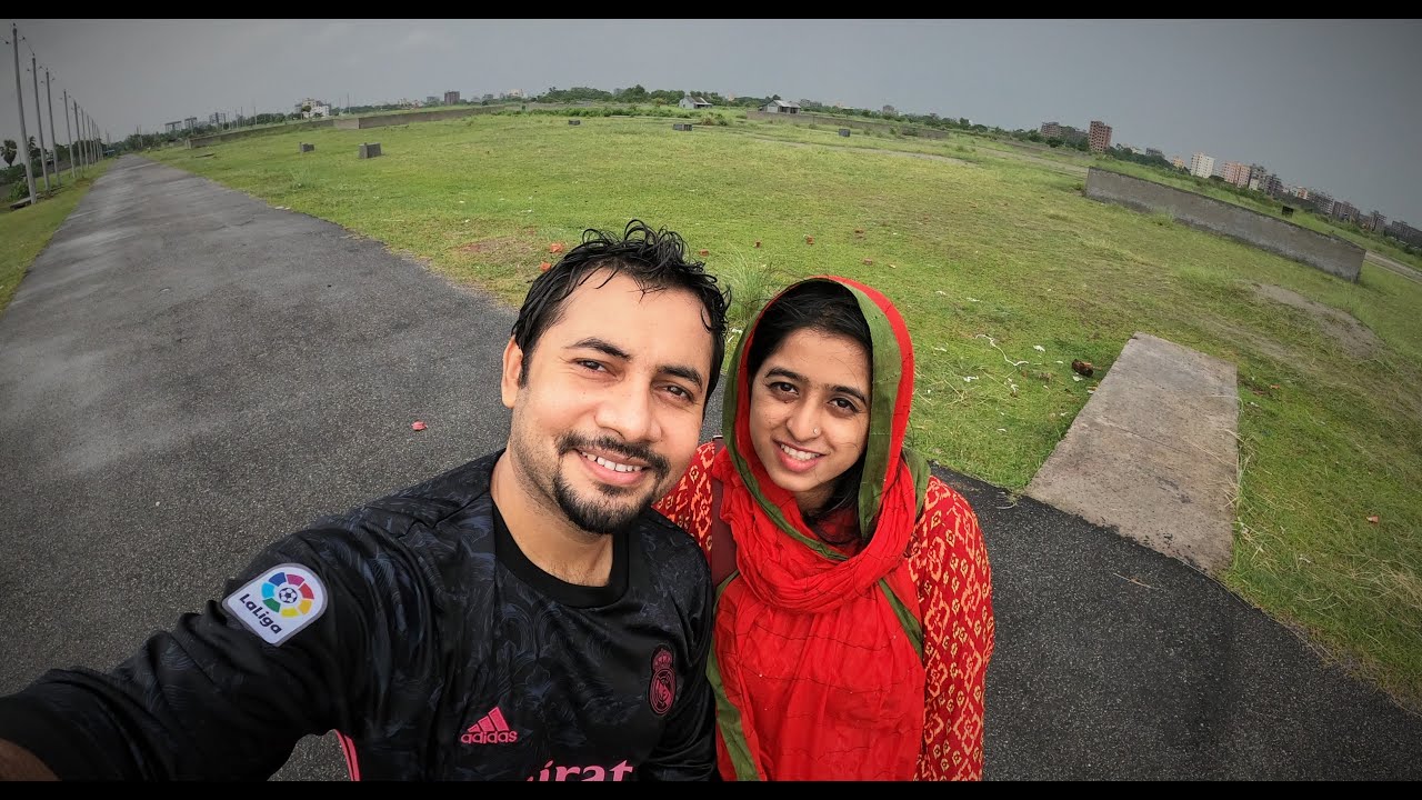বৃষ্টির দিনে এক বেলা তার সাথে বৃষ্টিবিলাস । বৃন্দাবন । MotoVlog | Fahad Hossain