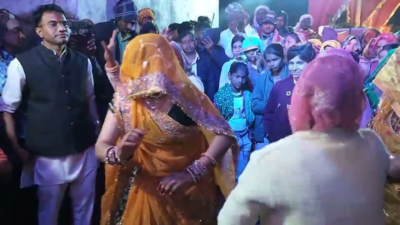 शादी में इंजॉय 🥰🥰