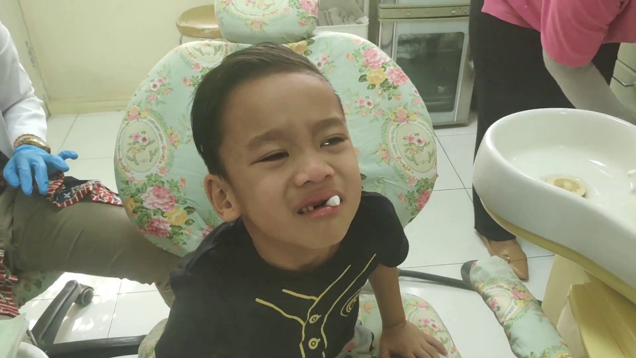 Fathan cabut gigi sampai nangis-nangis heboh, endingnya bikin ngakak