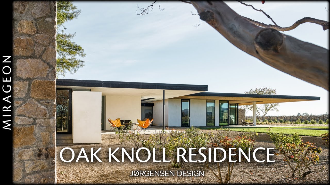 California Home Lives Low on the Land | Oak Knoll House