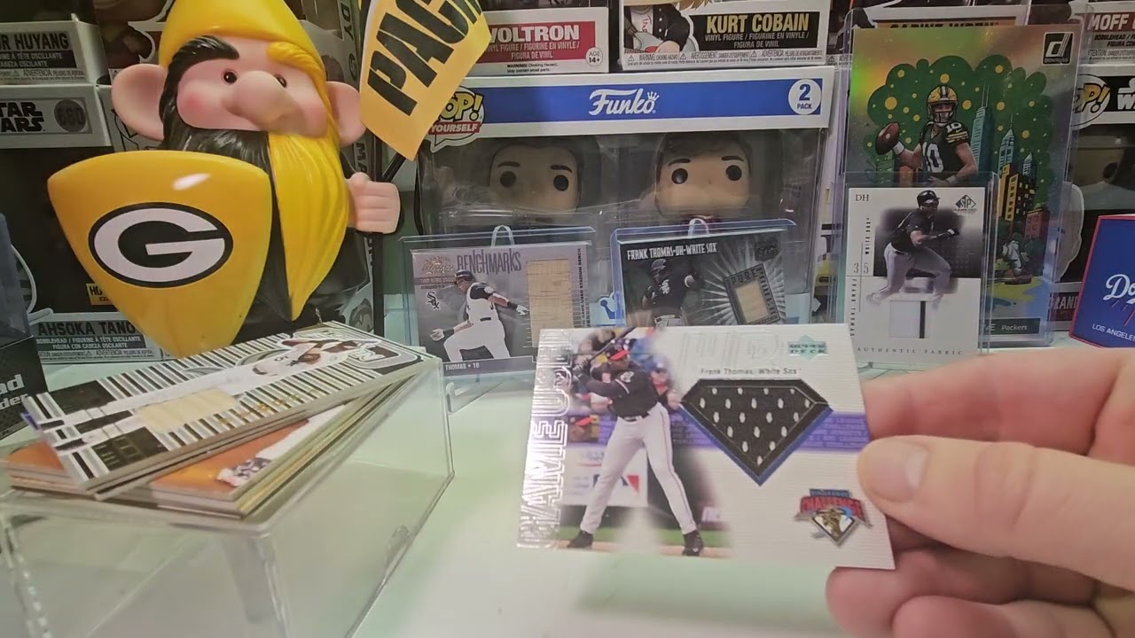 LOT OF FRANK THOMAS BAT AND RELIC CARDS FROM LCS PLUS MORE!!!!