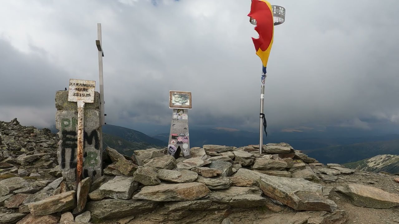 Parângul Mare (2519m). Urcare de la Pasul Urdele, Transalpina. 13 august 2023.