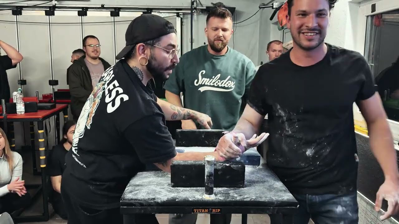 SUPERMATCH | Best of 5 | Right Arm | TIM vs. LEON