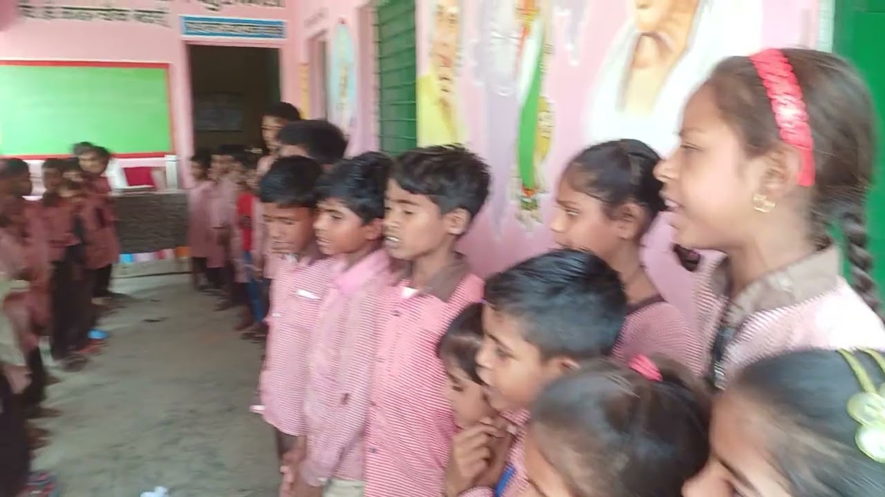 आई दिवाली आई दिवाली ,सबके मन को भाई दिवाली।