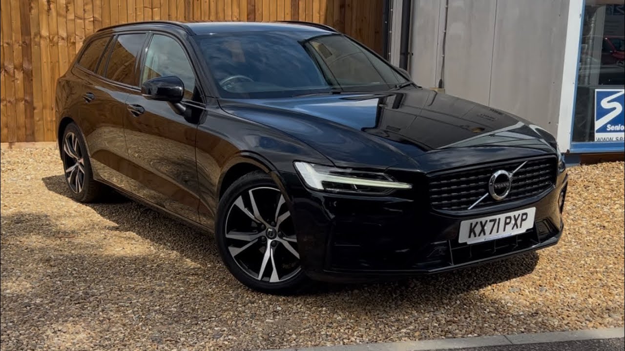 Lovely Onyx Black Metallic Volvo V60 with a full service history for sale!!!