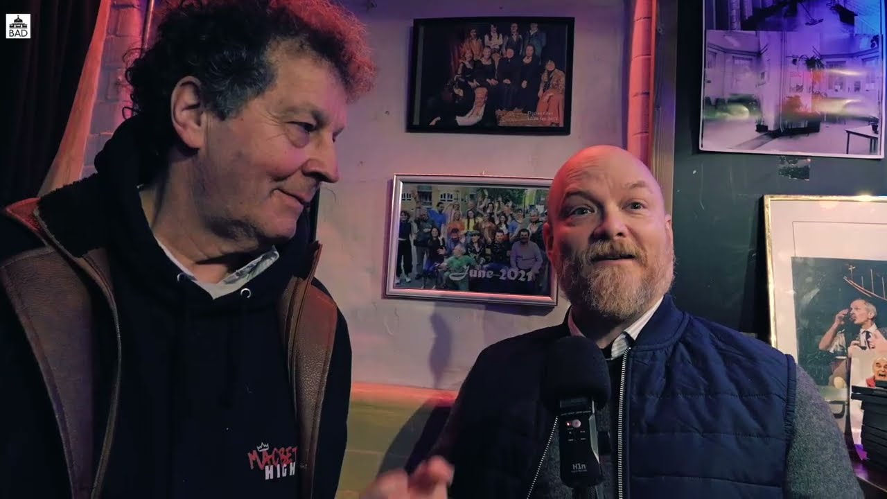 Пражская шекспировская труппа в Mike's Badhuistheater в Амстердаме