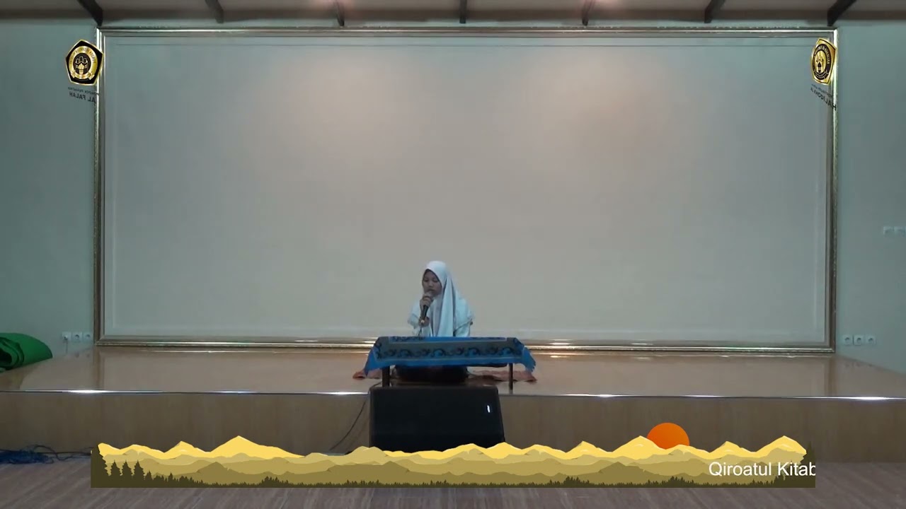 Anis Watus Sholihah | Qiroatul Kitab Matan Al Jurumiyah PP Al Khadijah Al Falah Mojokerto 2022