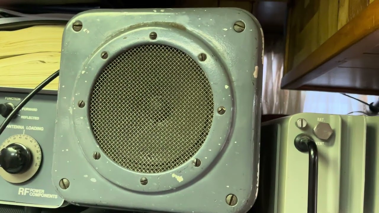 WRC-1   R1023 and a T-827b /300b Transceiver