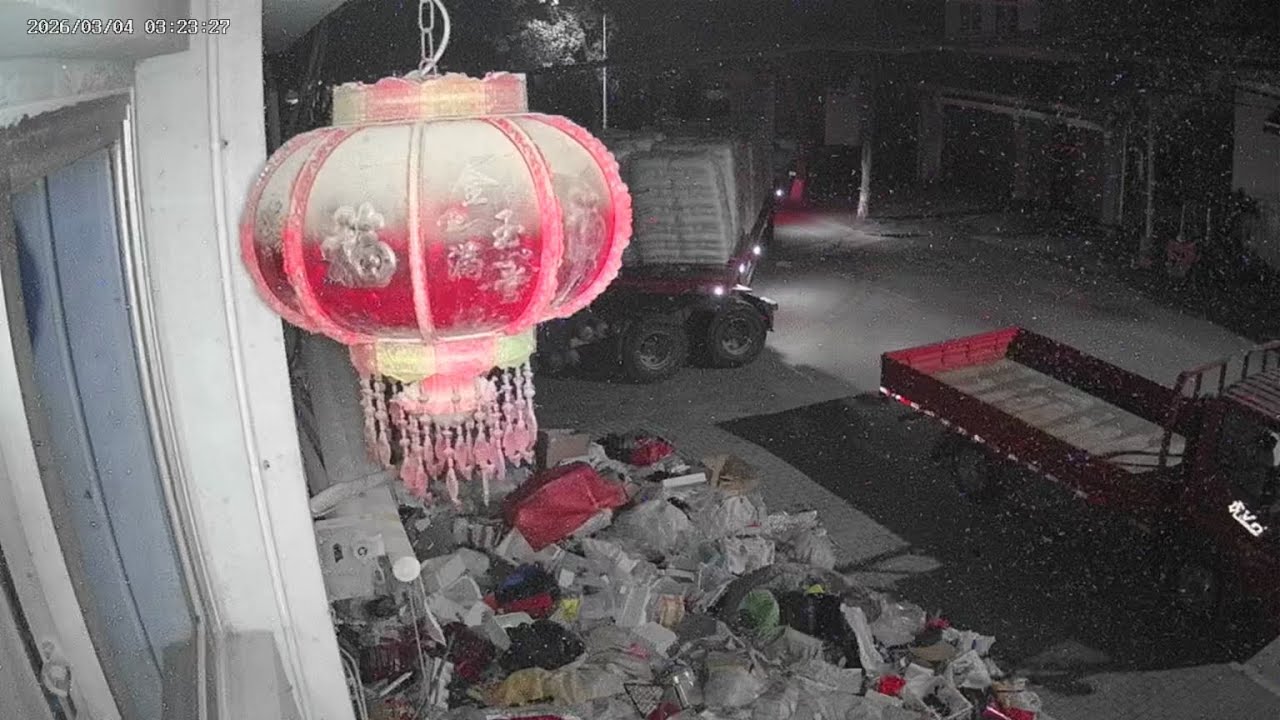 凌晨三点多钟，被半挂车倒车警报所炒醒