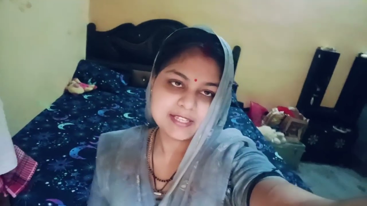 Mere name per mor baithi hai