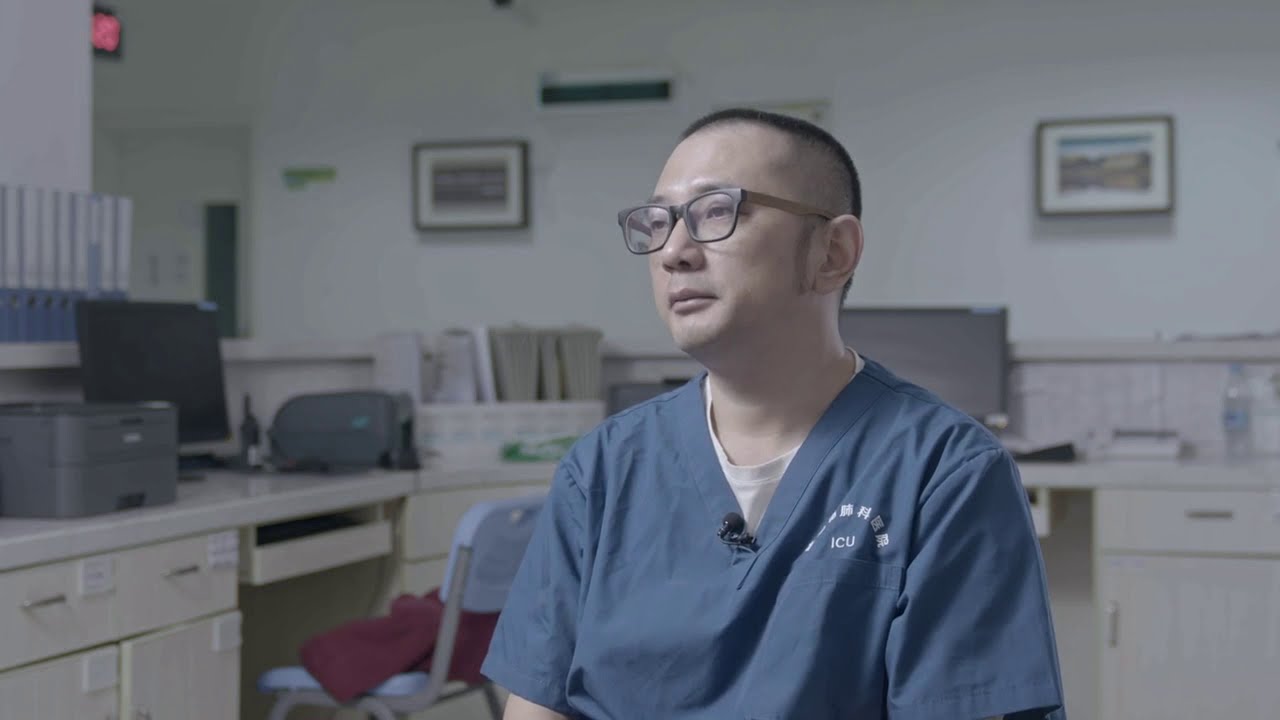 纪录片｜蓝盒子：疫情下的武汉ICU，一个病历盒就是一条命
