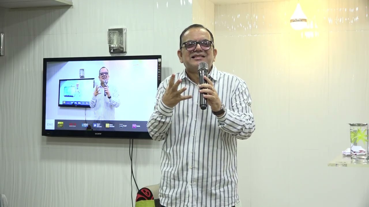 Monday Live 09