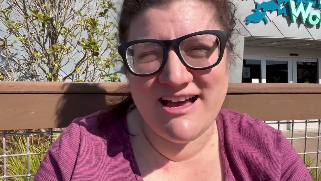Fin & Zen Yoga & lunch at Pelican Pointe Cafe | Mississippi Aquarium | Gulfport, Mississippi