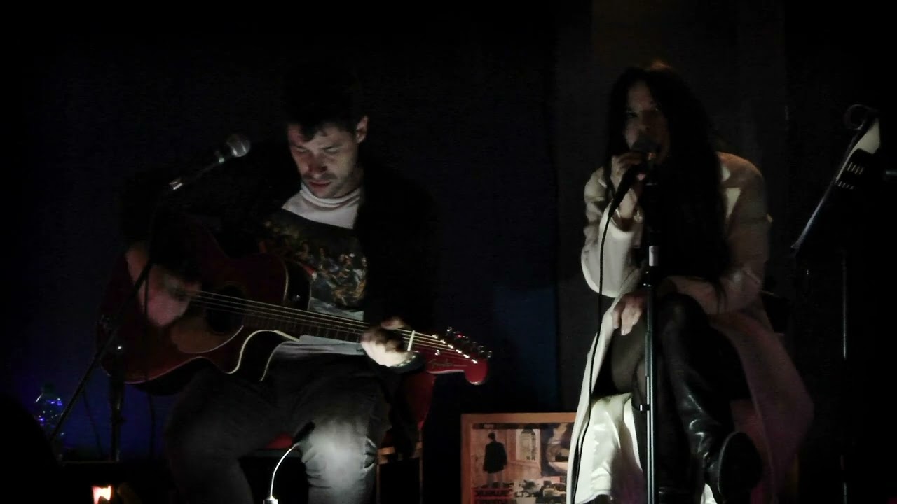 URO & WHY.SHES.MAD - Just fading (live)