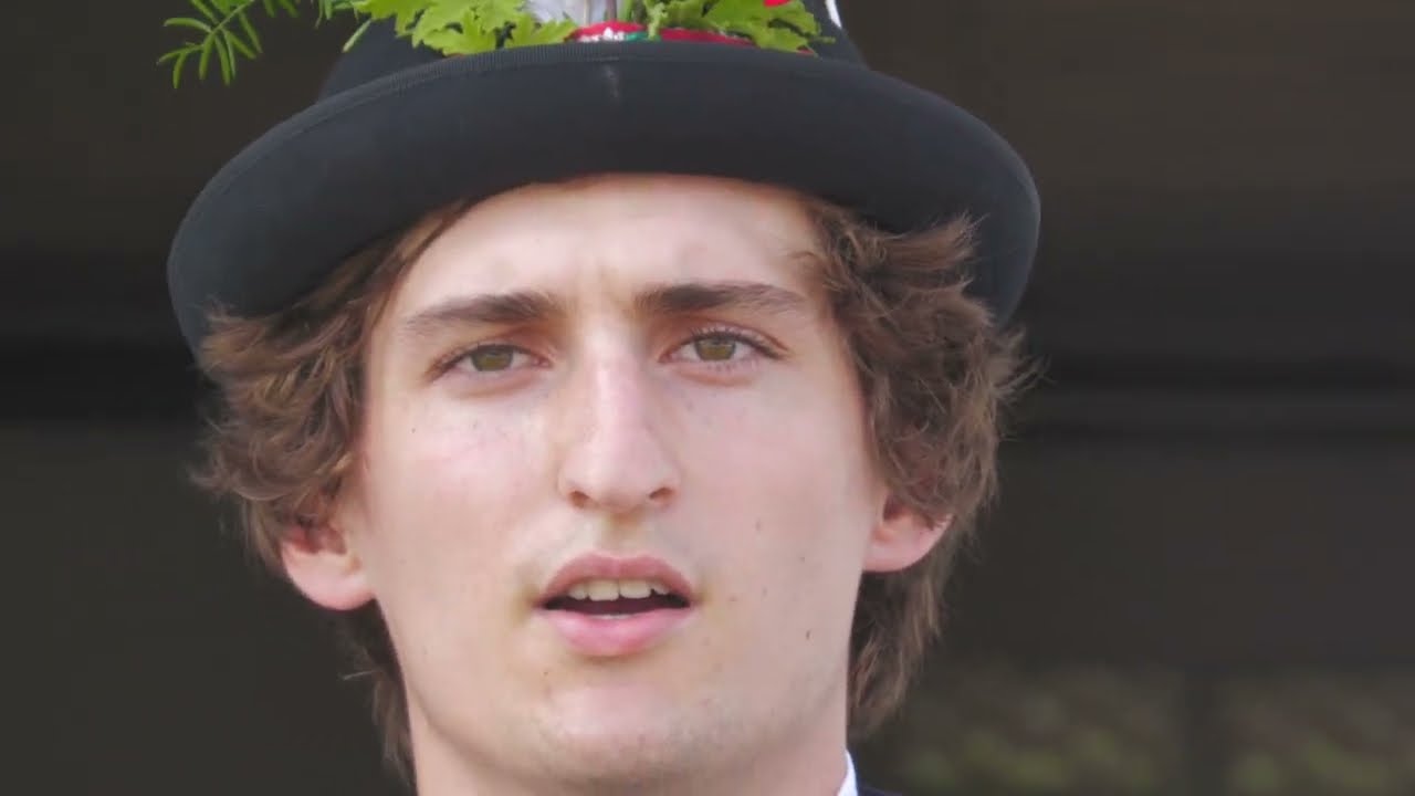 ŽERAVICE-TRADIČNÍ HODY S VĚNCEM A KÁČERY 2023 (před domem prvního stárka ONDRY STUDNIČKY)