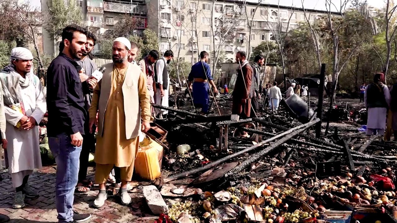 Fire in second-hand clothes market. 4th Macroryan Kabul / آتش سوزی در بازار لیلامی مکروریان چهارم
