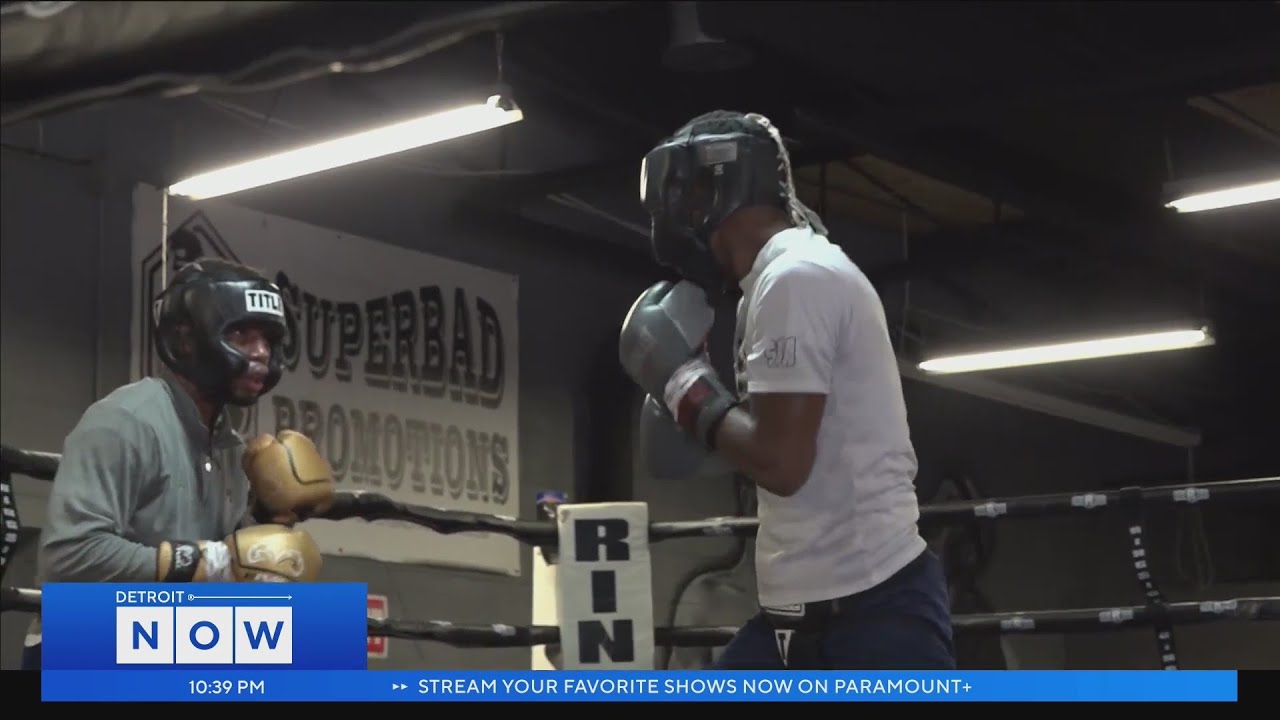 Michigan teenage boxer wins it all at the Boxing Golden Gloves