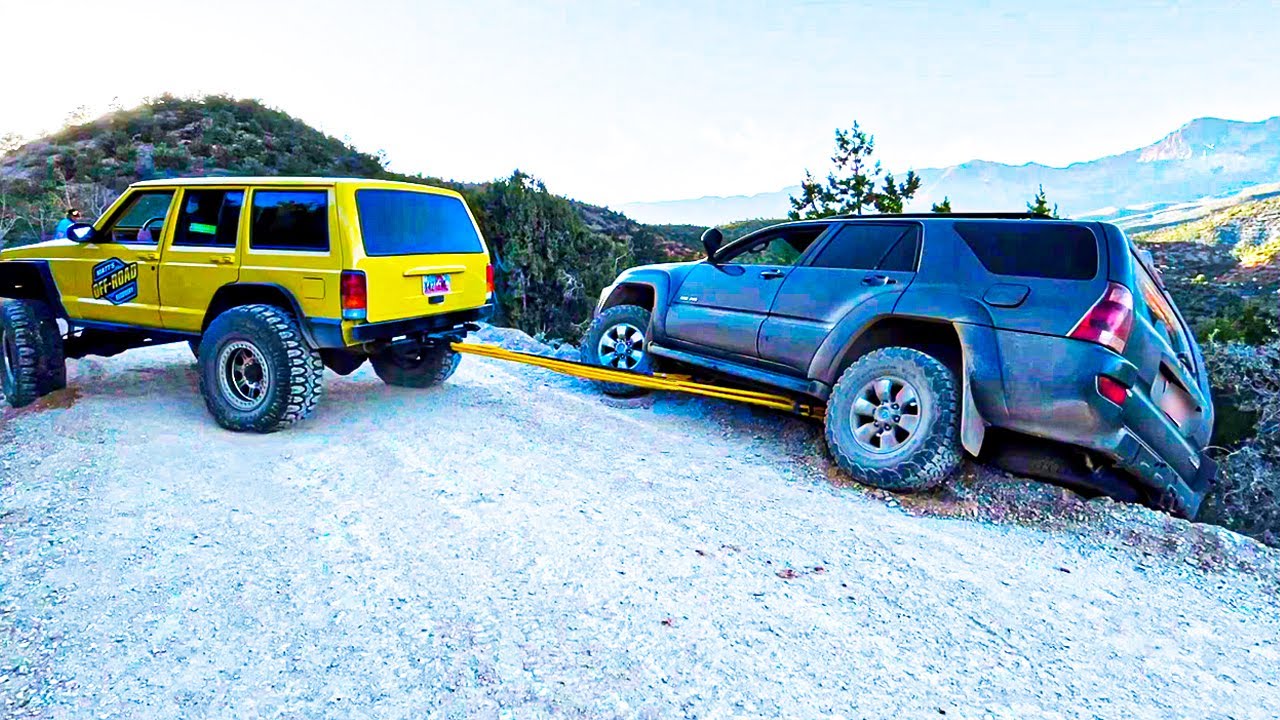 Very Lucky Toyota Went Over The Edge.The Banana Is Back!