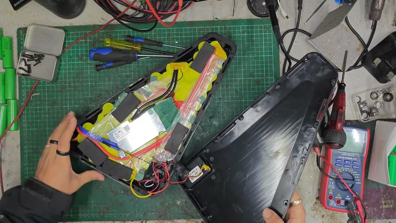 This 72V 20AH Ebike battery had burned components AND dead cells!