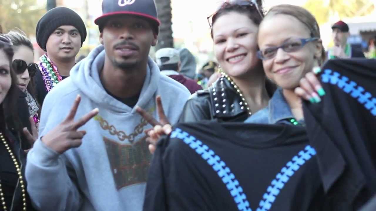 Mardi Gras 2012 with Splitarillos and HoodWraps