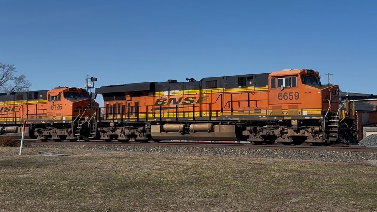Foreign Power CSX Intermodal Trains