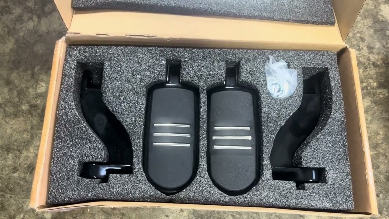 2003 Road King Amazon Passenger Pegs 