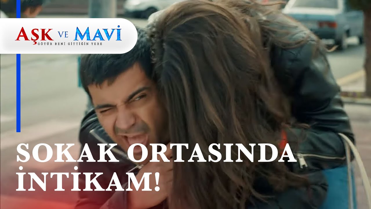 Pembe, sokak ortasında İsmet'i ısırıyor! 😂 - Aşk ve Mavi 44. Bölüm
