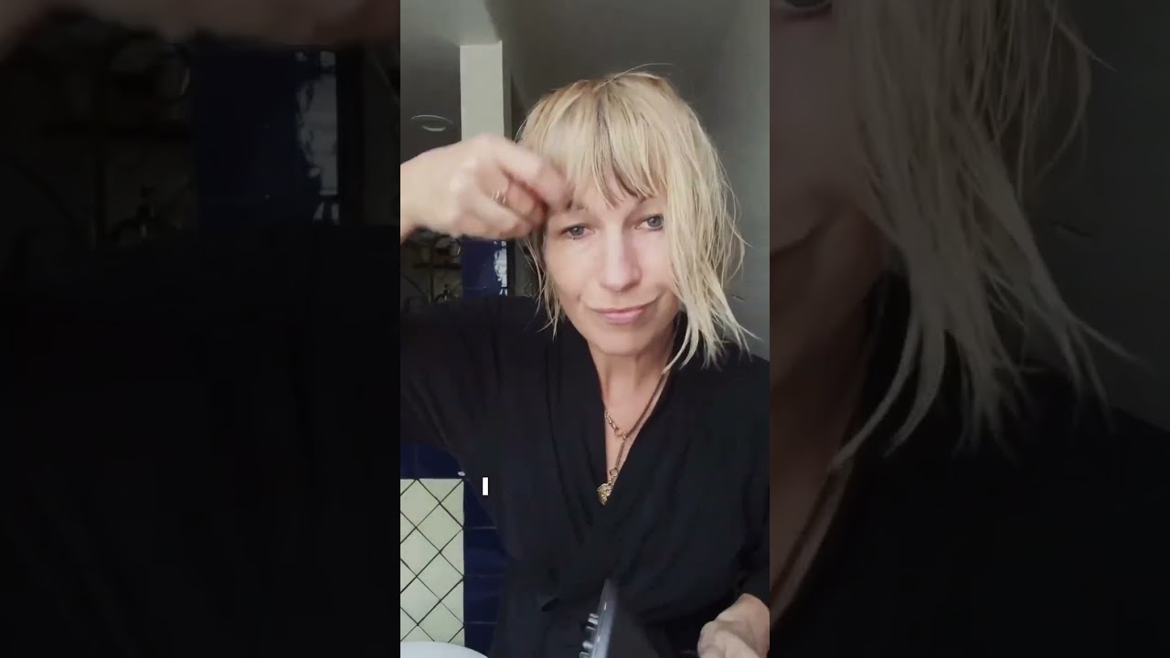 A quick and easy tutorial of how I style my French Bob