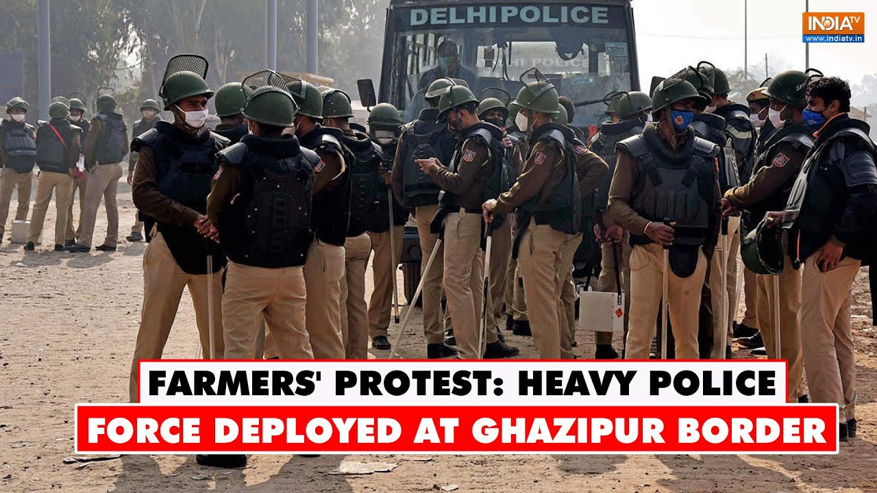 Farmers' Protest: Heavy Police Force Deployed at Ghazipur border | India TV English News