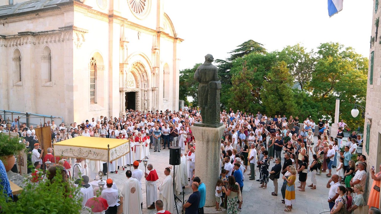 Tijelovska procesija u Šibeniku