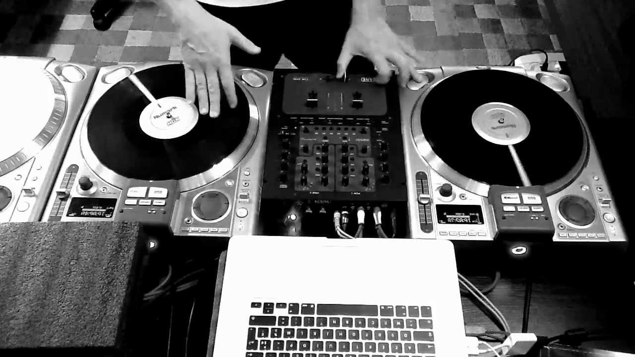 DJ JOHN TORNADO  ( numark hdx )