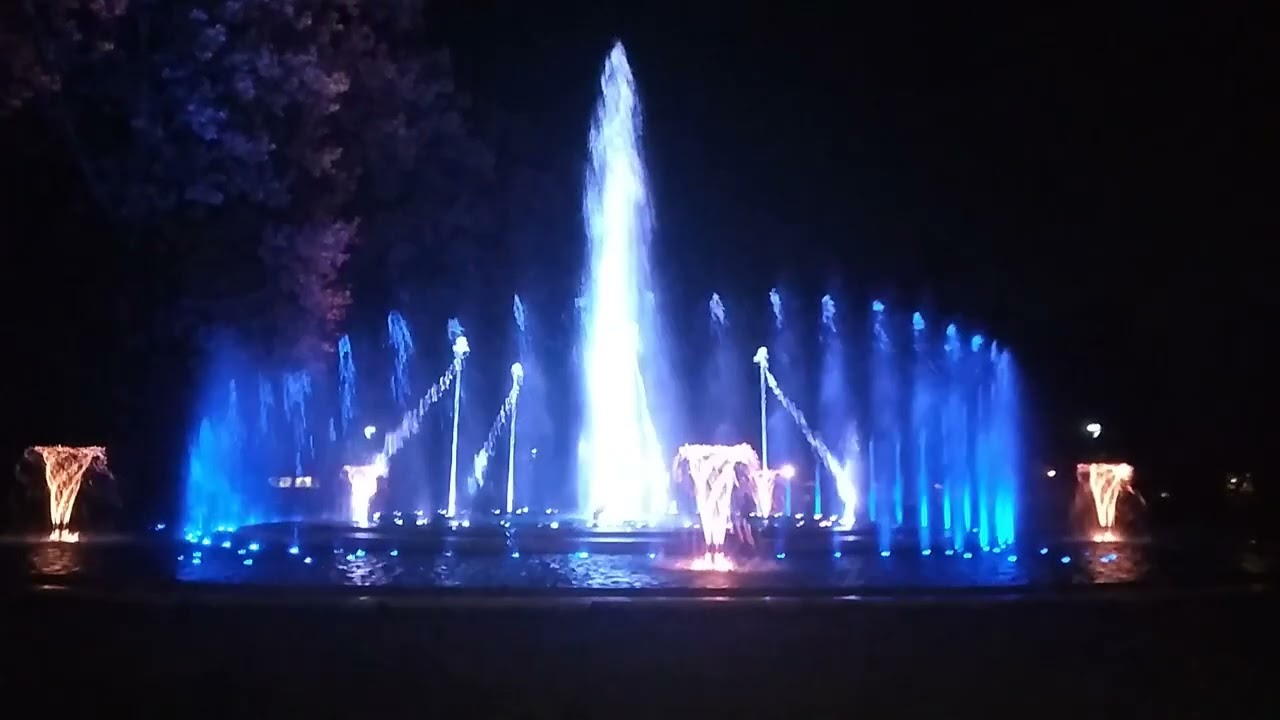 МУЗЫКАЛЬНЫЙ ФОНТАН В БУДАПЕШТЕ ⛲MUSIKALISCHER BRUNNEN IN BUDAPEST ⛲MUSICAL FOUNTAIN IN BUDAPEST ⛲
