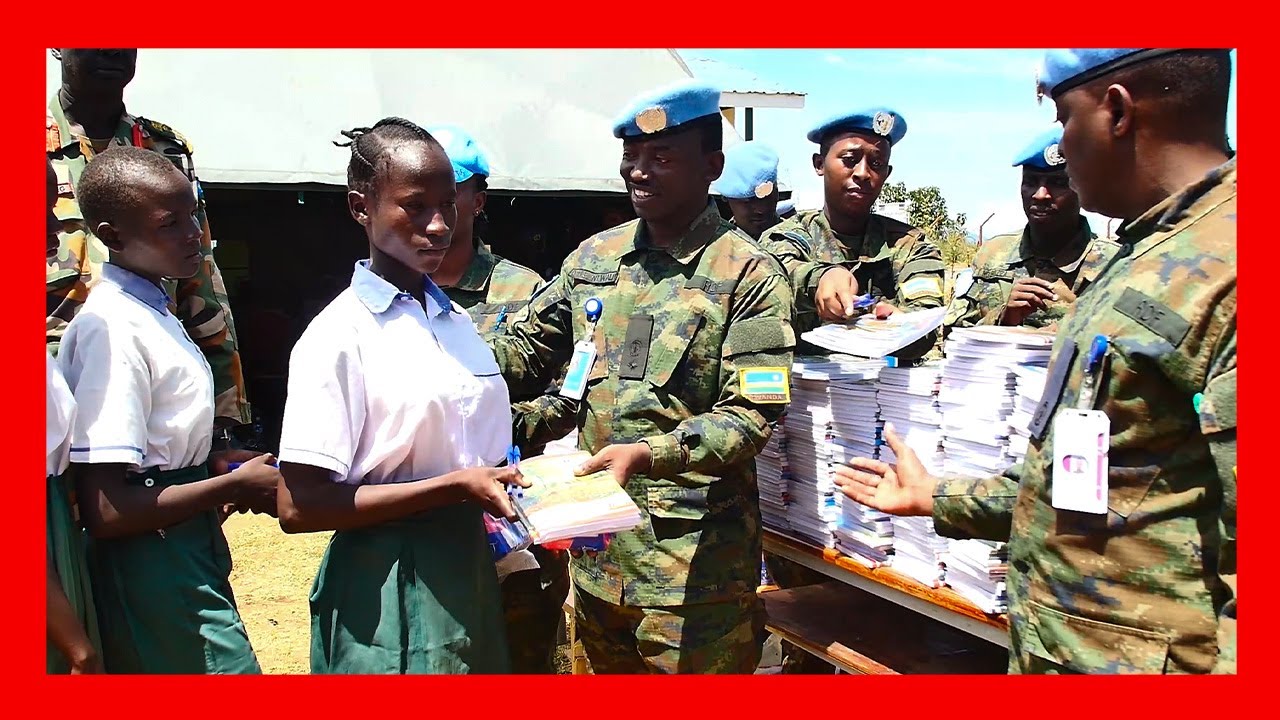 Sudani y'Epfo: Ingabo z'u Rwanda zakoranye umuganda n’ababyeyi barerera ku ishuri ribanza rya Kapuri