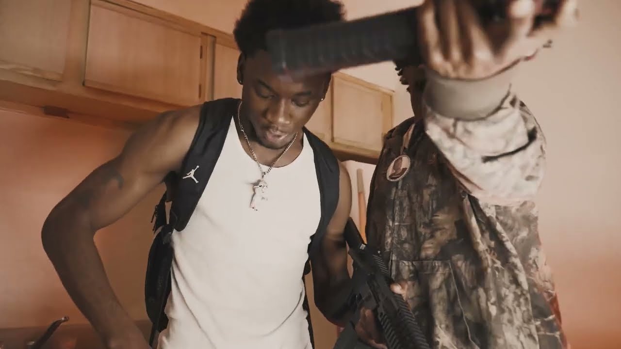 Tatah Bandz + BBG Querri - Put It On Da Floor (BBG MIX) Dir By @COREYG