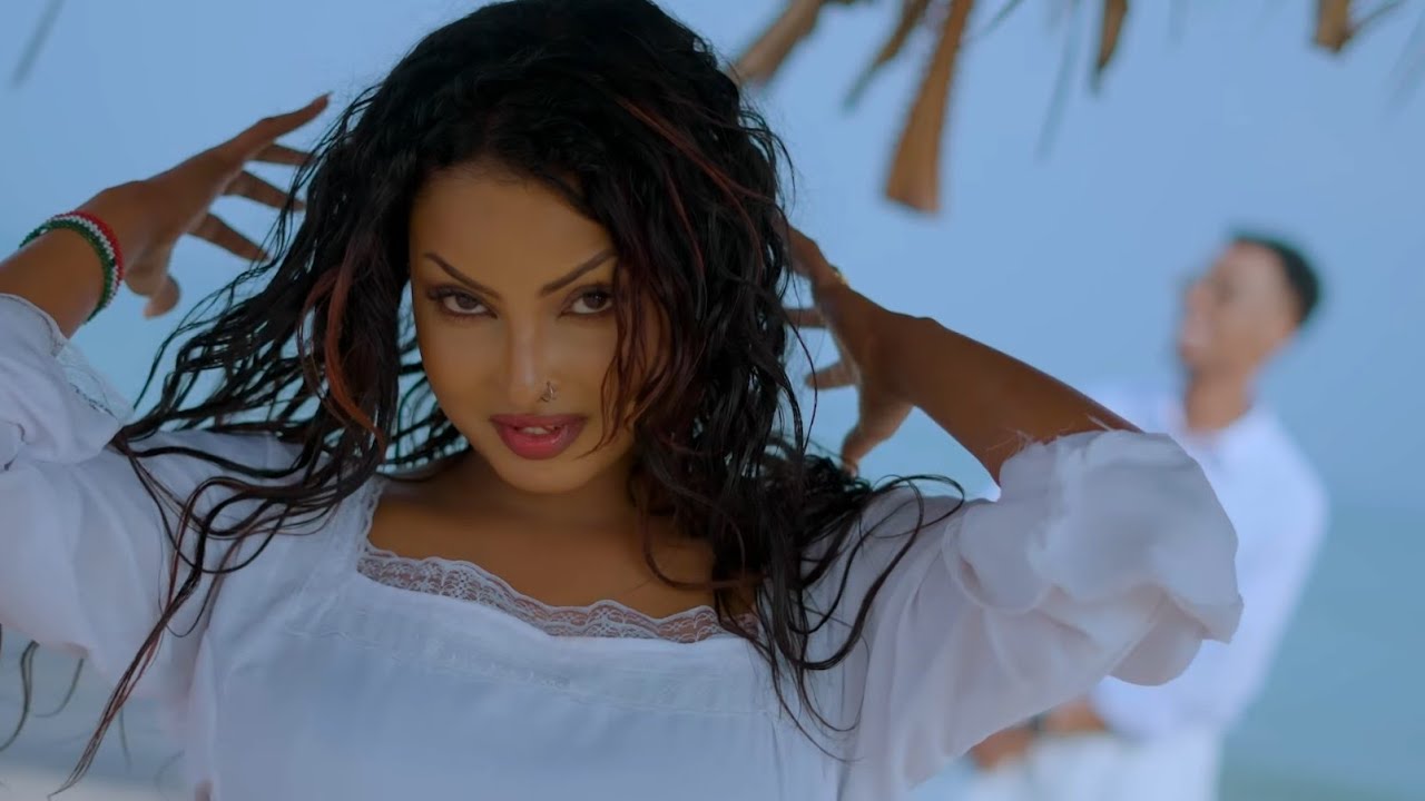MARWAAN YARE FT WARDA HAPPY - DHAB WEEYE JACAYLKEENU OFFICIAL VIDEO 2025