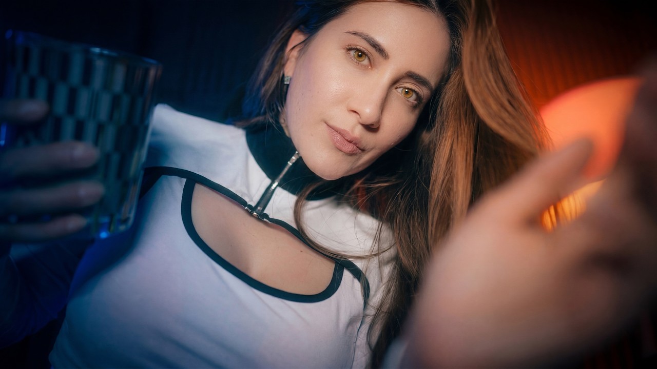 ASMR 😴 Te Duermo en mis Piernas | Atenci&oacute;n Cercana para Dormir