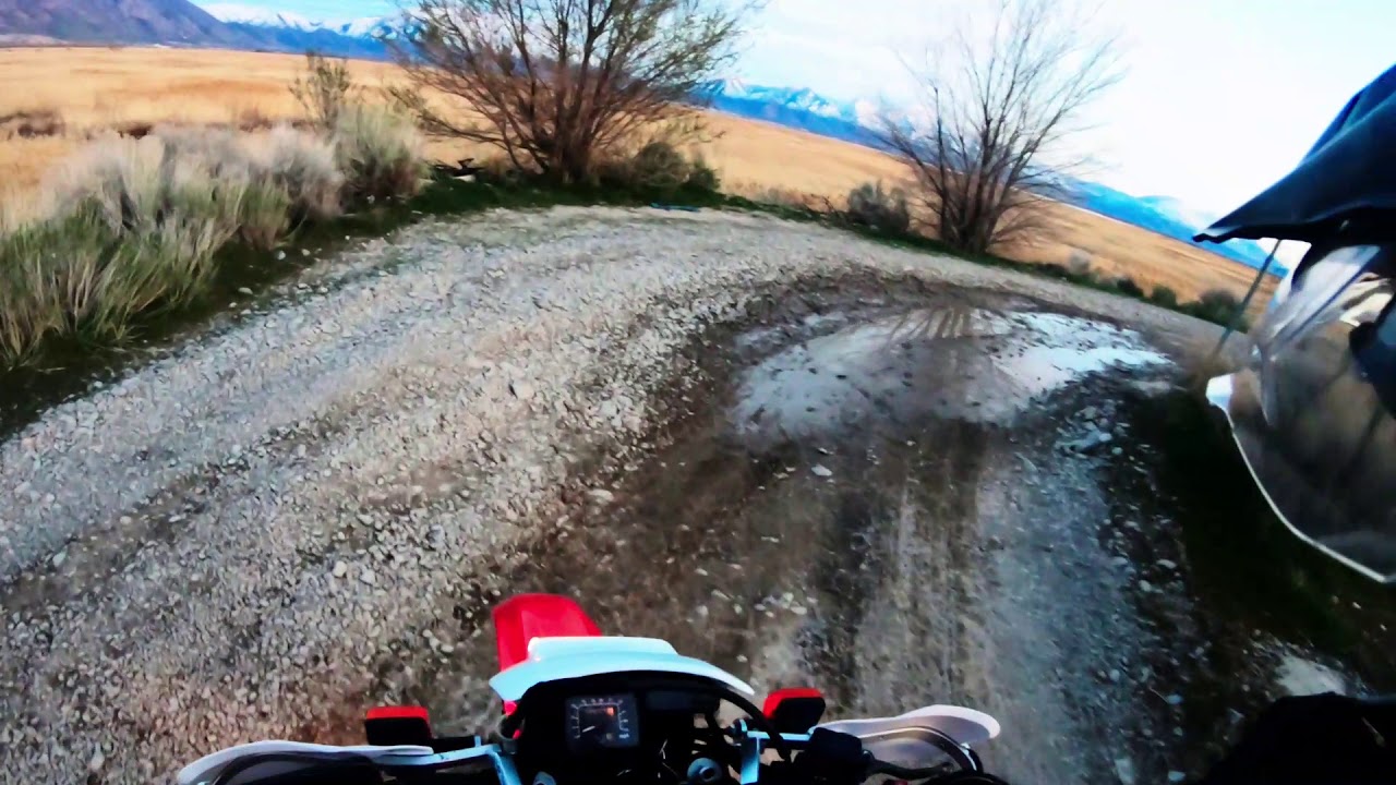 Riding Honda XR650L Enduro/Dual-Sport Around Provo Airport.