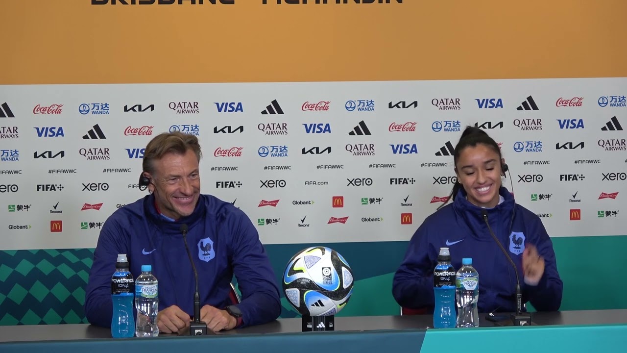 Conférence de presse de l'équipe de France - Hervé Renard et Sakina Karchaoui - 28 juillet